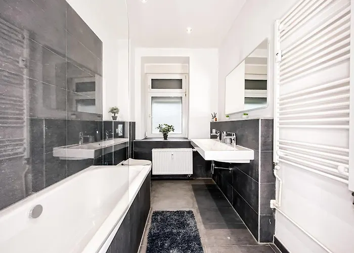 Apartmán Moderne 3 Schlafzimmer Mit Modernem Bad, Kueche, Waschmaschine Und Trockner *