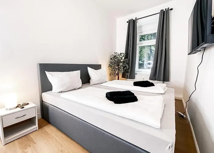 Moderne 3 Schlafzimmer Mit Modernem Bad, Küche, Waschmaschine Und Trockner Apartamento *