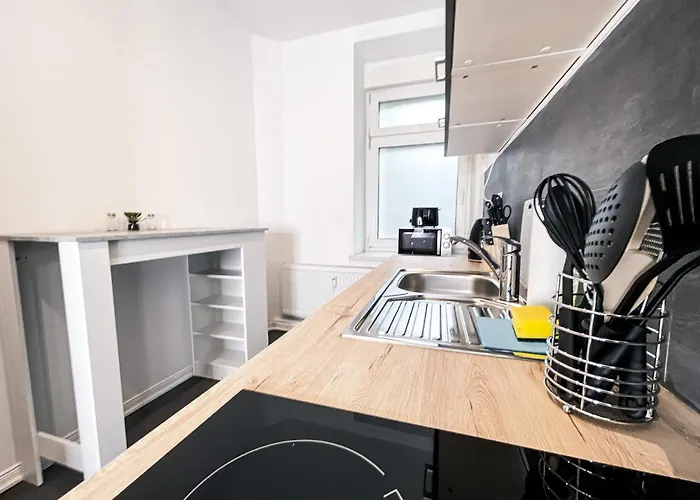 Moderne 3 Schlafzimmer Mit Modernem Bad, Küche, Waschmaschine Und Trockner Apartamento Leipzig