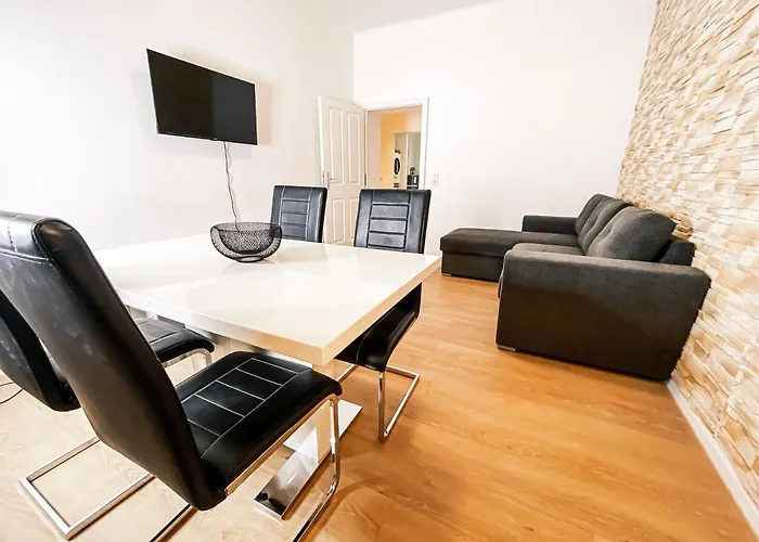 Moderne 3 Schlafzimmer Mit Modernem Bad, Küche, Waschmaschine Und Trockner Apartamento Leipzig